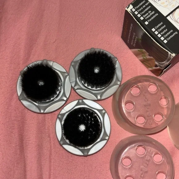 (3) Clarisonic Sonic Foundation Makeup Brushes - Picture 5 of 6